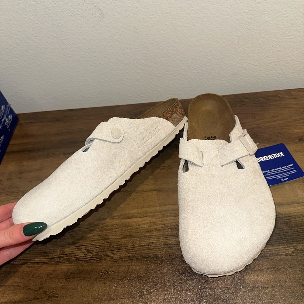 Brand New In Box- Birkenstock Boston Suede Leather Antique White - size 39/8